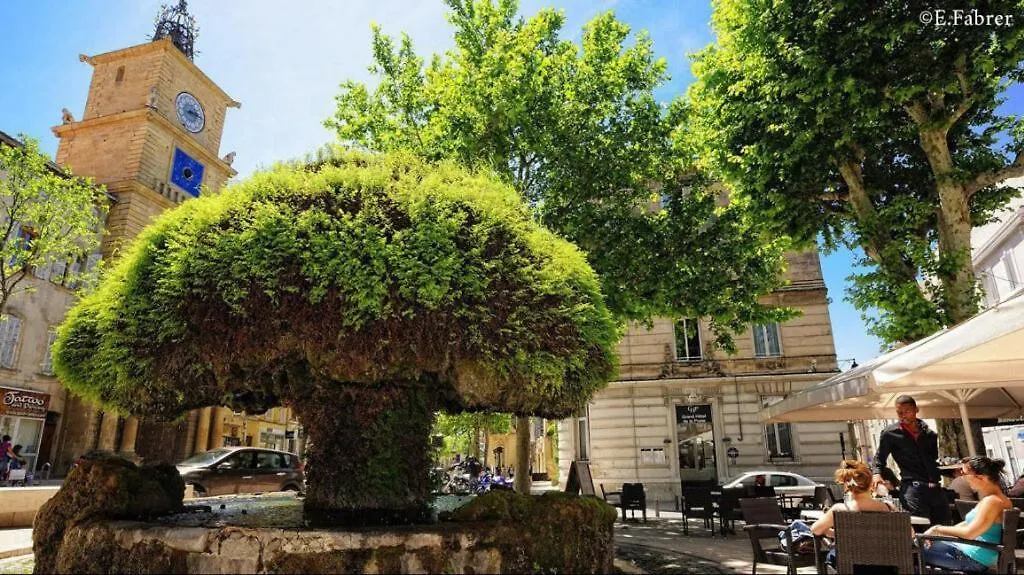 Maison Deux Chambres Avec Terrasse Sans Vis-A-Vis Salon-de-Provence Holiday home