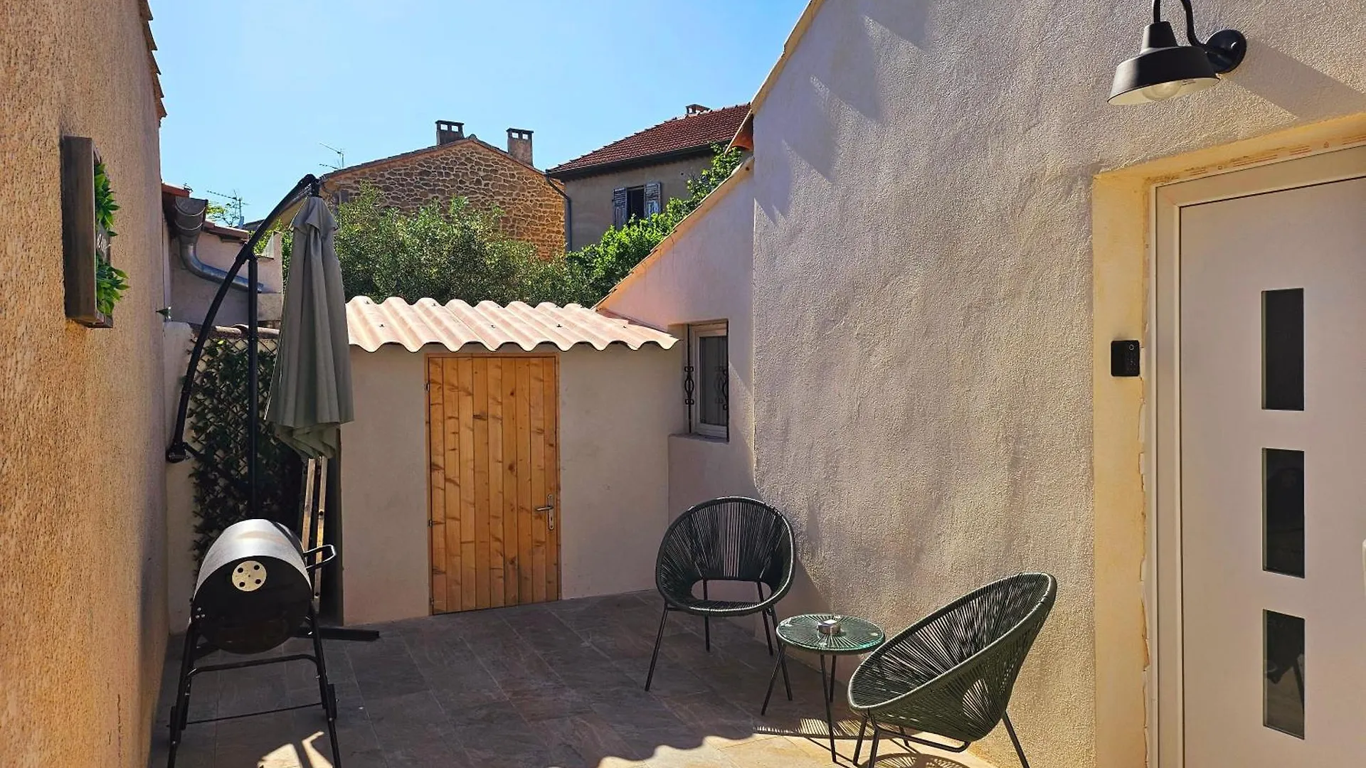 Maison Deux Chambres Avec Terrasse Sans Vis-A-Vis location